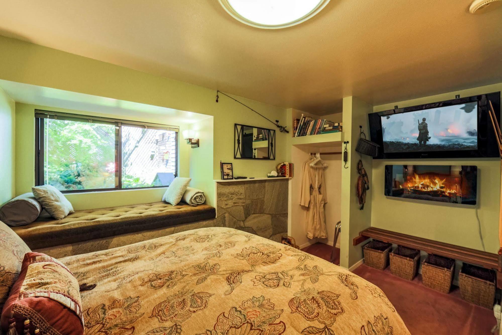 フライデー・ハーバー ヒルサイド ハウス ベッド ＆ ブレックファースト Bed & Breakfast エクステリア 写真