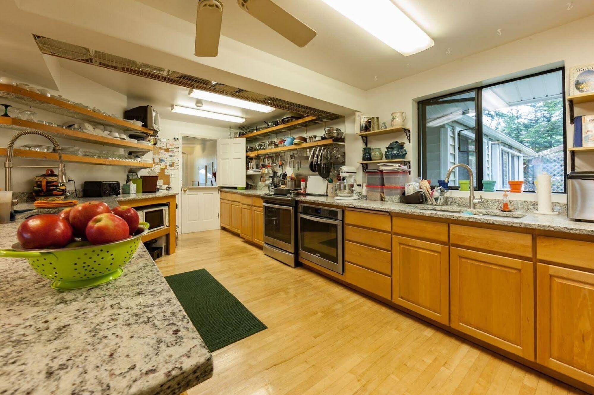 フライデー・ハーバー ヒルサイド ハウス ベッド ＆ ブレックファースト Bed & Breakfast エクステリア 写真