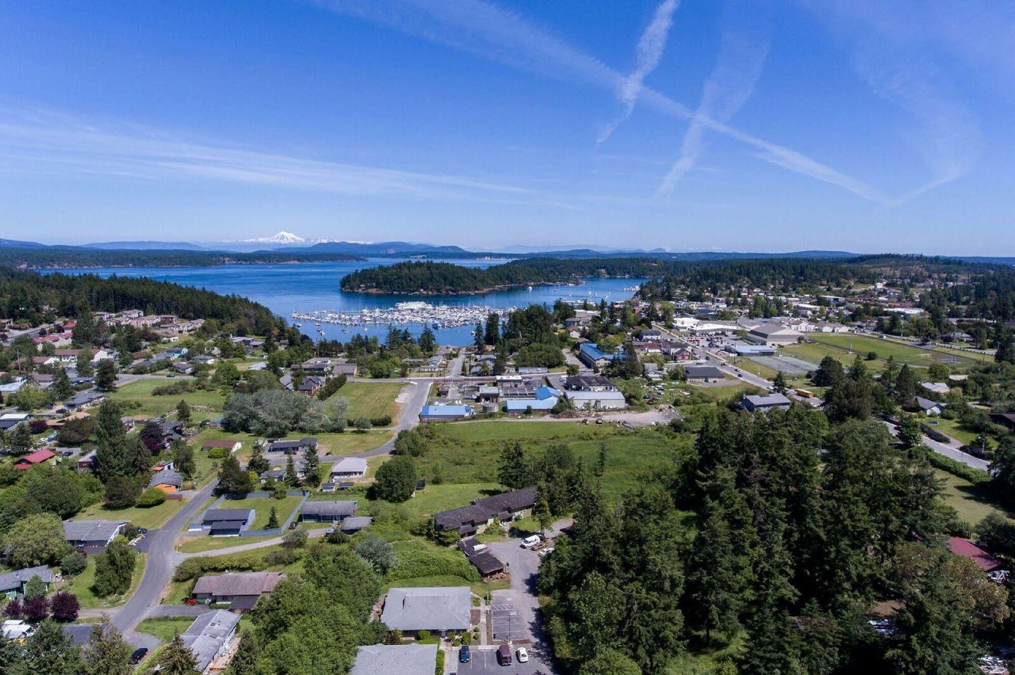 フライデー・ハーバー ヒルサイド ハウス ベッド ＆ ブレックファースト Bed & Breakfast エクステリア 写真